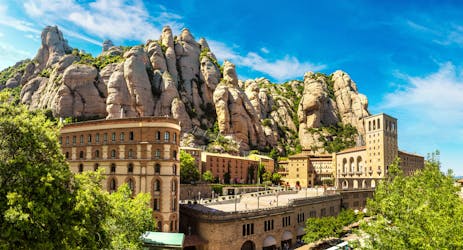 Tour por Montserrat com degustação de Cava e transporte particular saindo do Porto de Barcelona